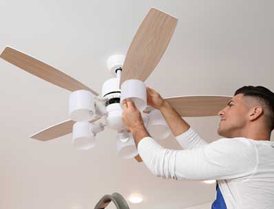 Reliable Ceiling Fans Replacement Services in Venice